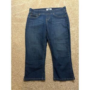 Signature Levi Strauss Dark Wash Capri Jeans - Size 14